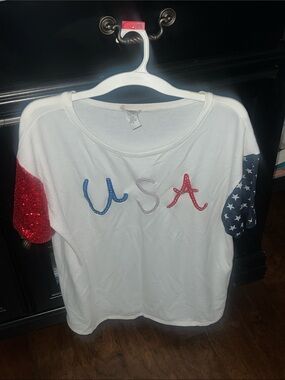 BiBi White Tee with Patriotic theme, XL